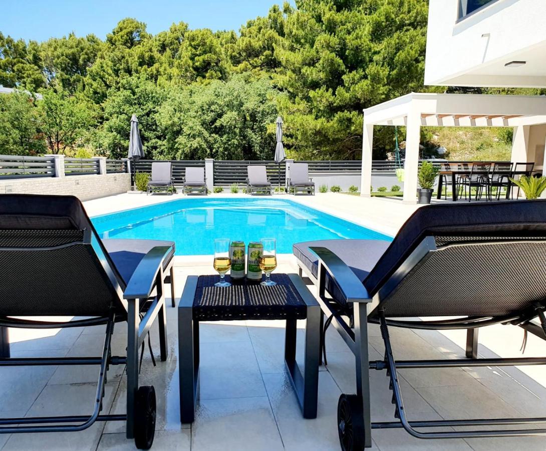 Villa La Vita Baska Voda Bagian luar foto