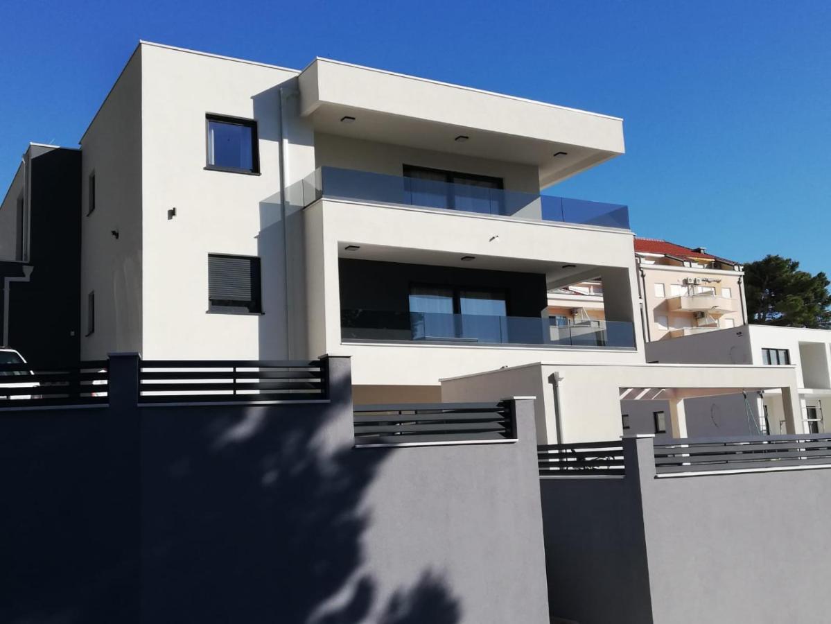Villa La Vita Baska Voda Bagian luar foto