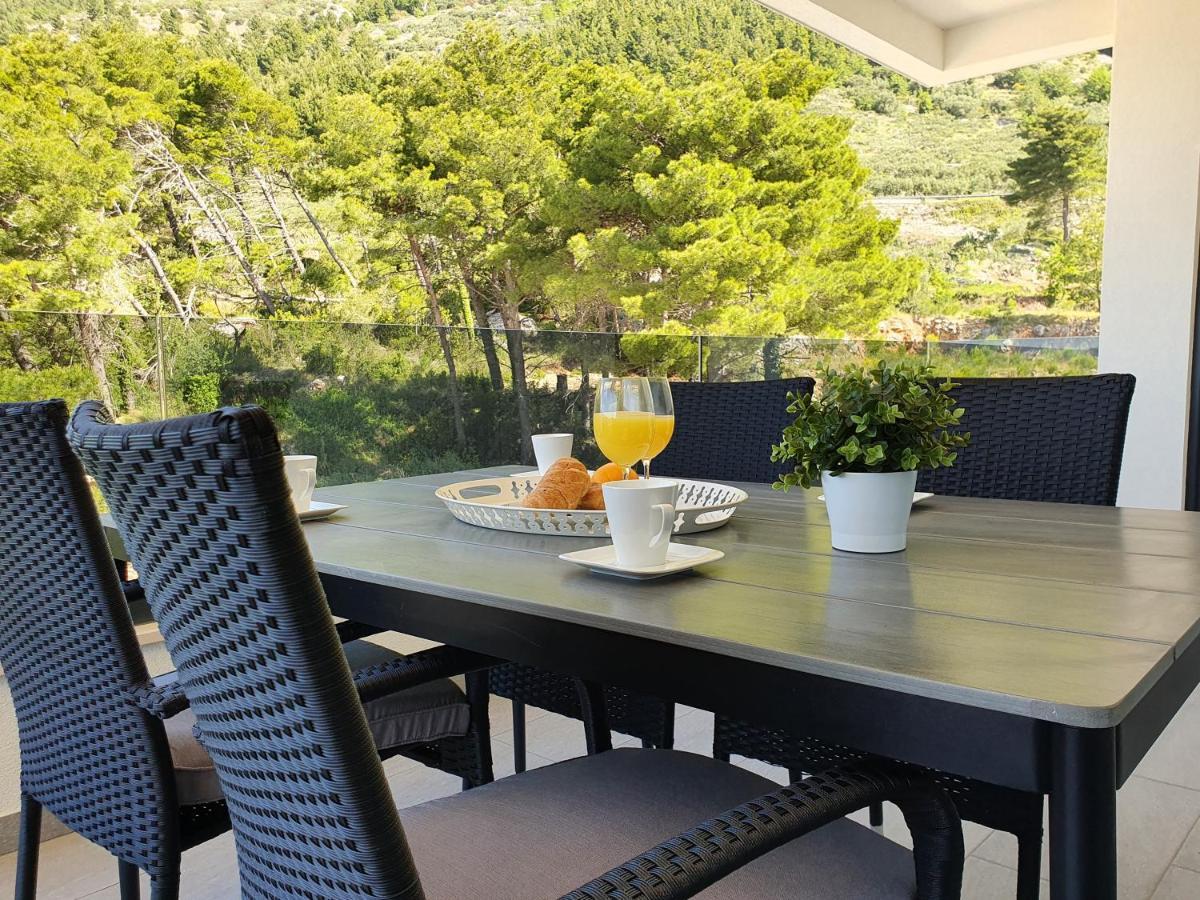Villa La Vita Baska Voda Bagian luar foto