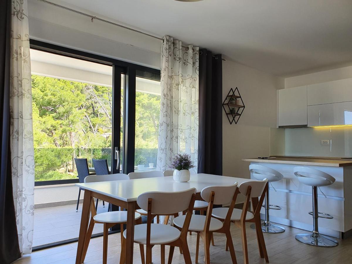 Villa La Vita Baska Voda Bagian luar foto