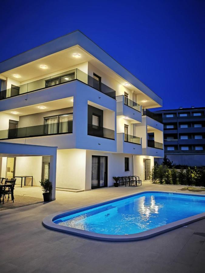 Villa La Vita Baska Voda Bagian luar foto