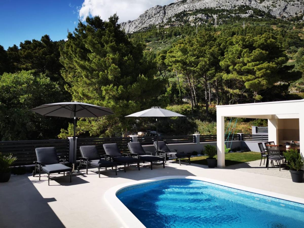 Villa La Vita Baska Voda Bagian luar foto
