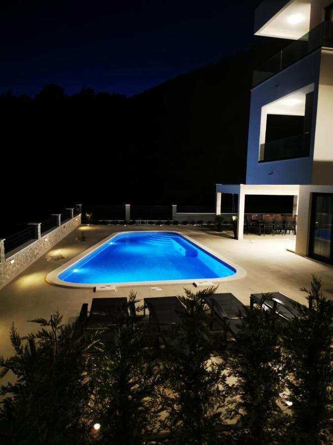 Villa La Vita Baska Voda Bagian luar foto