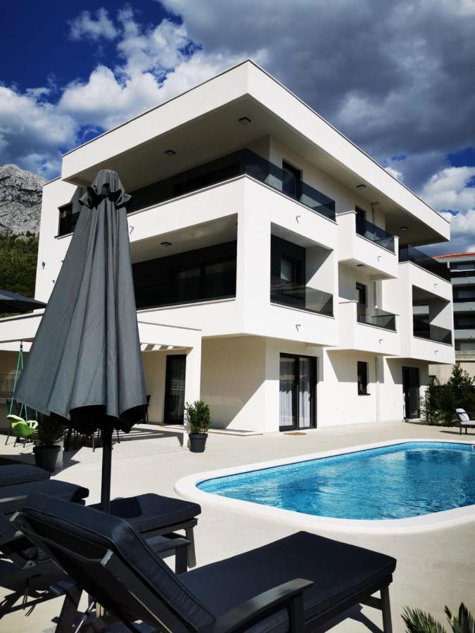 Villa La Vita Baska Voda Bagian luar foto